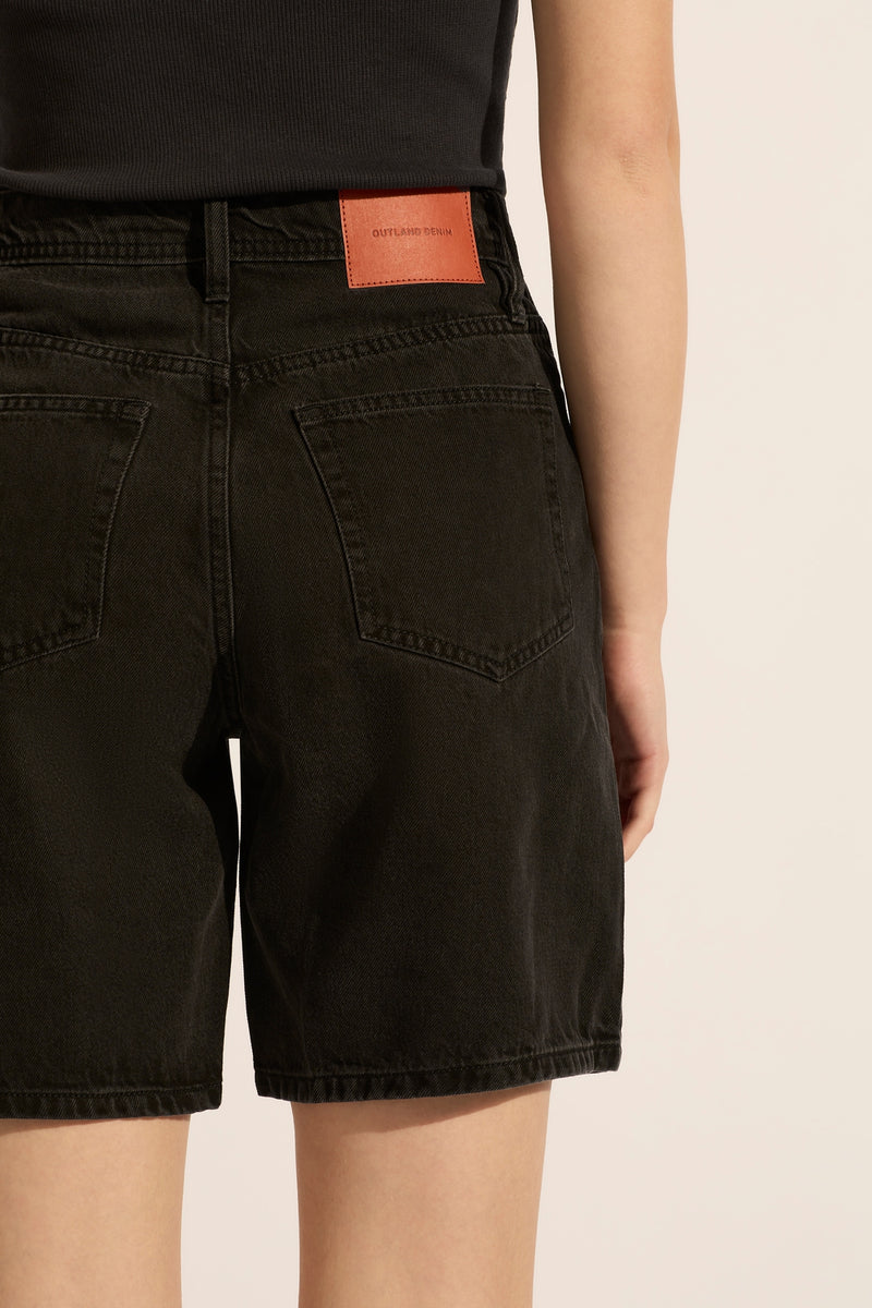 Harry High Rise Relaxed Short - Aged Black